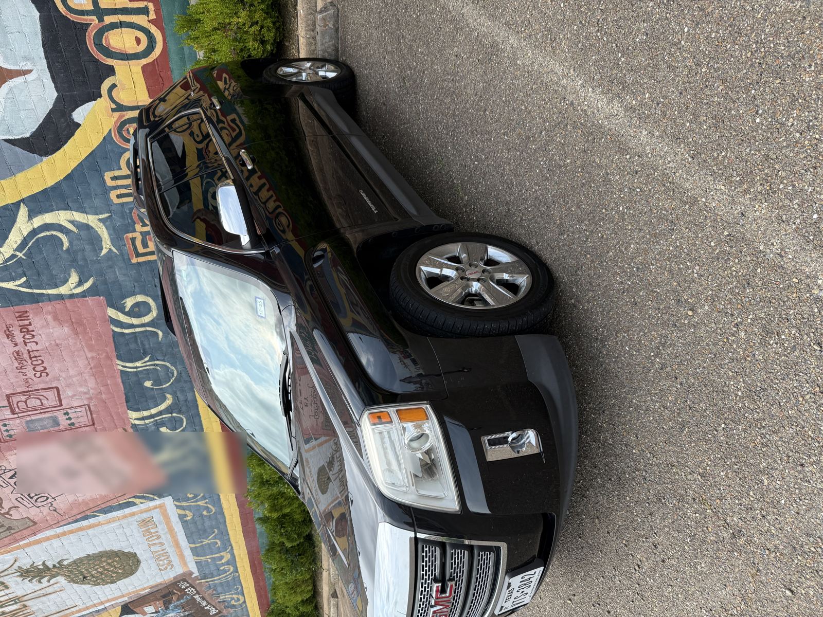 GMC Terrain front three-quarter view